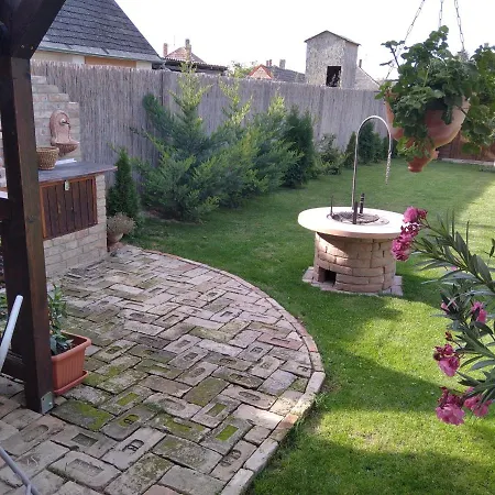 Appartement Moezsi