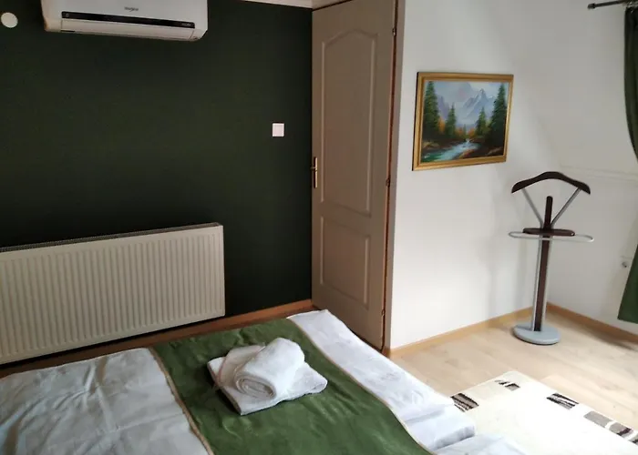 Mözsi Apartman